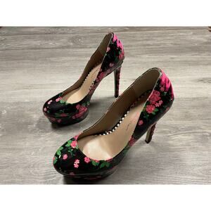 Betsey Johnson Bonnee floral pumps women’s sz 9